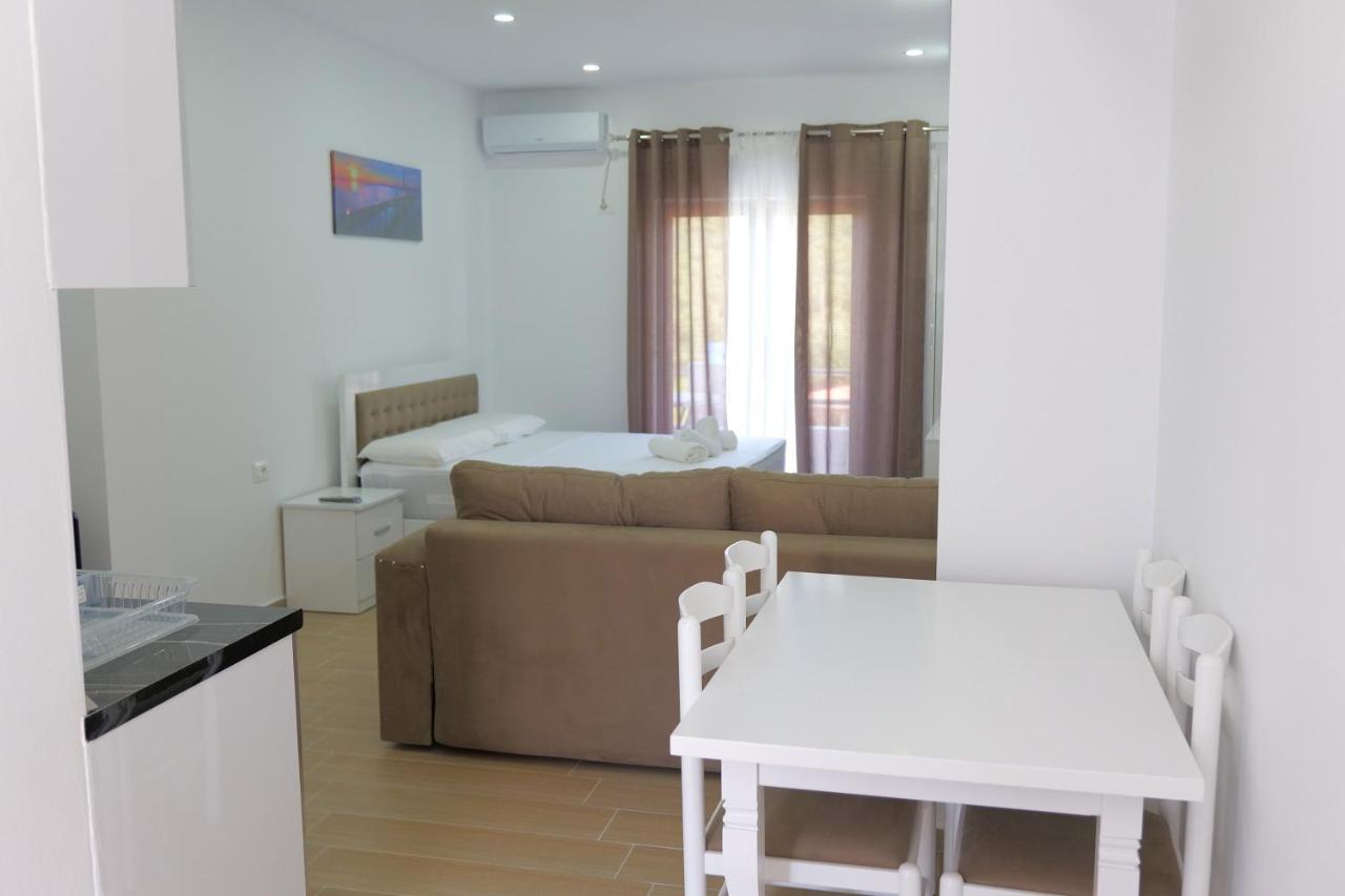 Iljo Apartments Ksamil Kültér fotó