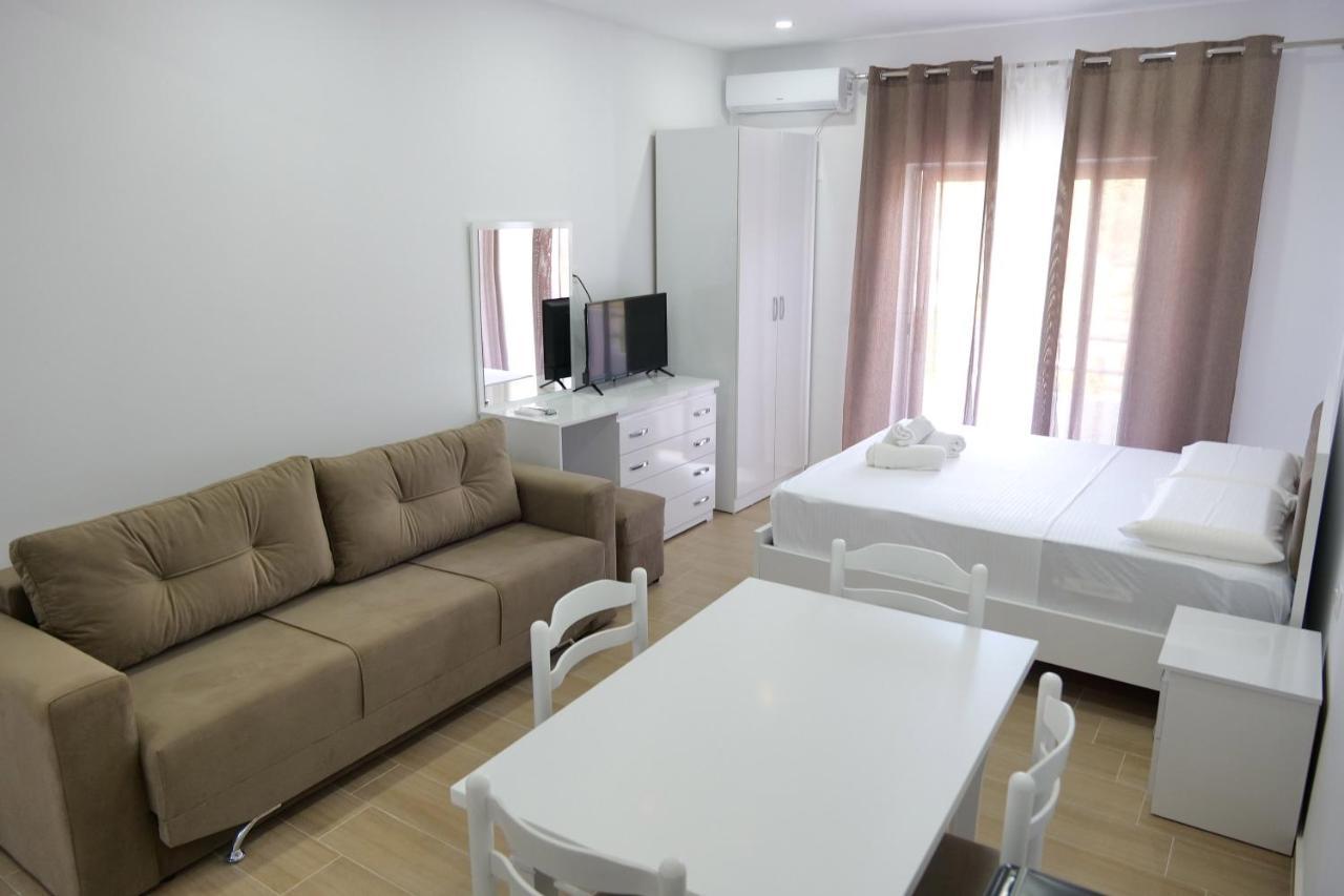 Iljo Apartments Ksamil Kültér fotó