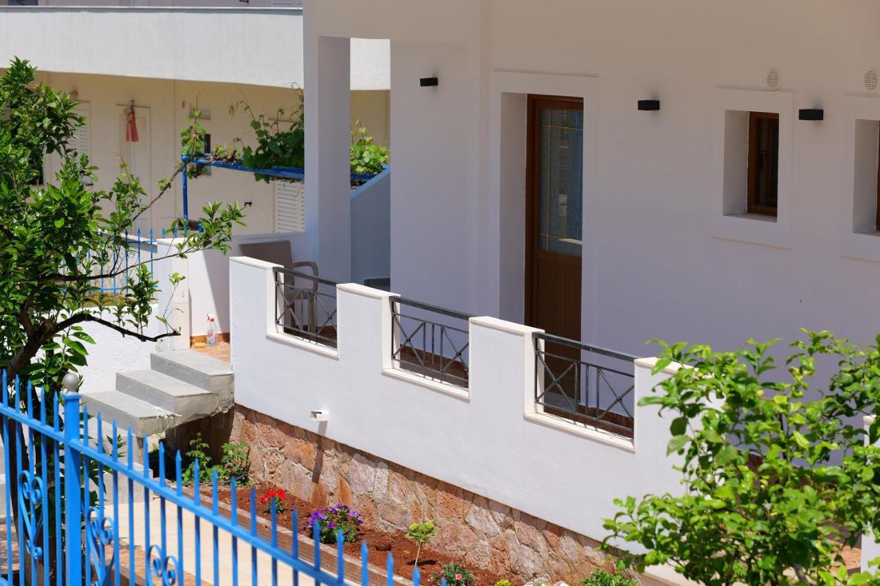Iljo Apartments Ksamil Kültér fotó