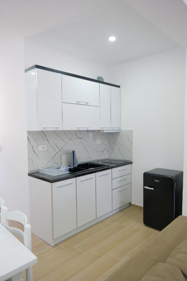 Iljo Apartments Ksamil Kültér fotó